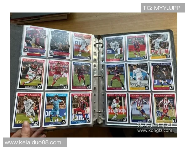 不拆封足球球星卡可能带来的收藏价值与潜在风险解析