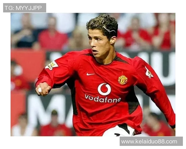 足球三大球星究竟是哪三位带你全面解析他们的辉煌与影响